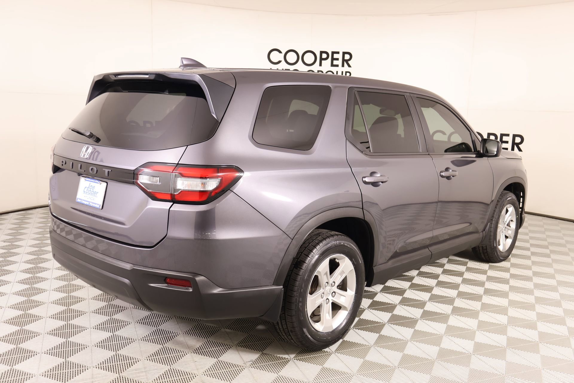 Used 2023 Honda Pilot LX image 20