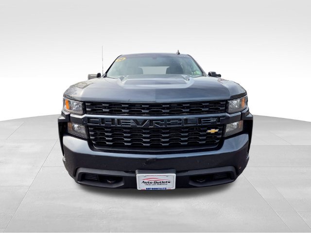 Used 2020 Chevrolet Silverado 1500 Custom w/ Custom Value Package AWD/4WD image 2