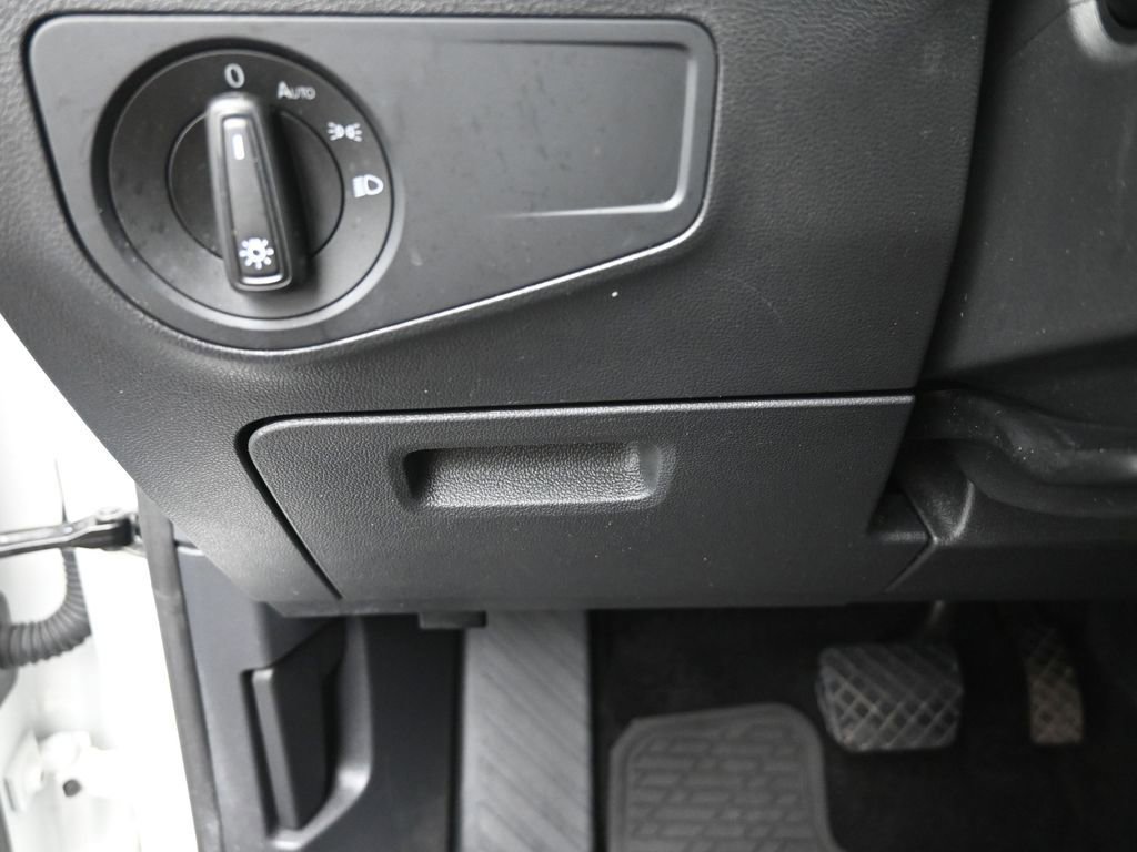 Used 2024 Volkswagen Tiguan S image 16