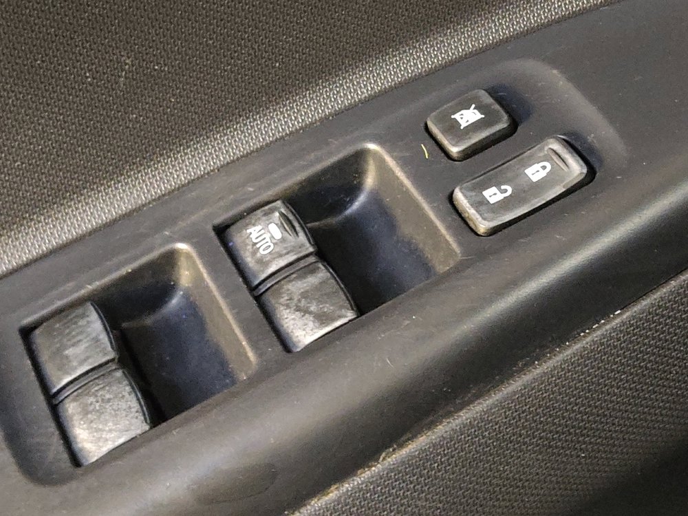 Used 2019 Mitsubishi Mirage ES image 27