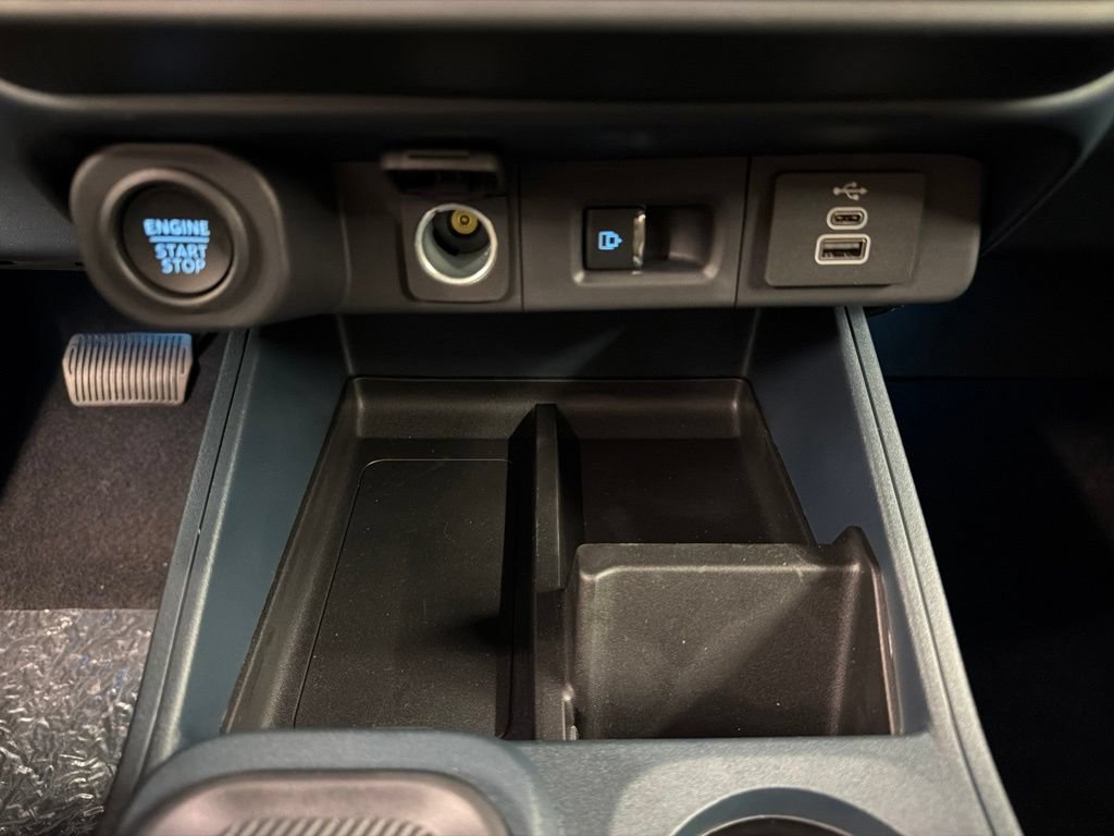 New 2026 Ford Maverick Lariat AWD/4WD image 16
