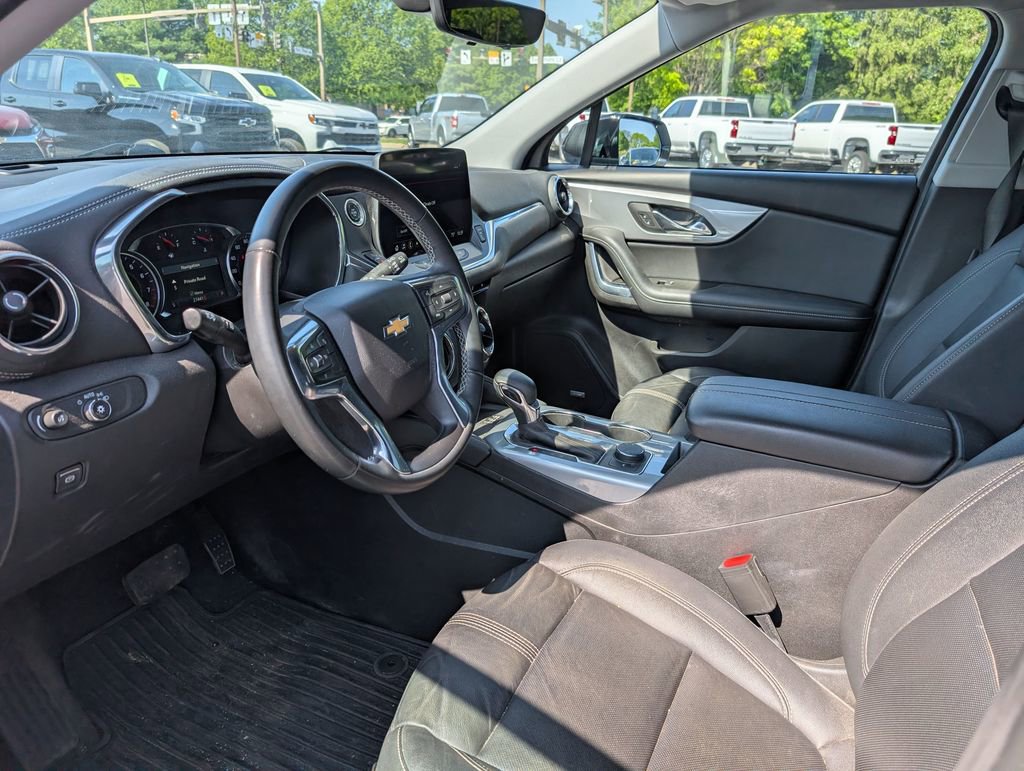 Used 2024 Chevrolet Blazer LT w/ Sound & Technology Package AWD/4WD image 10