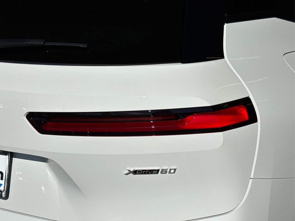 New 2026 BMW iX xDrive60 w/ Premium Package image 17