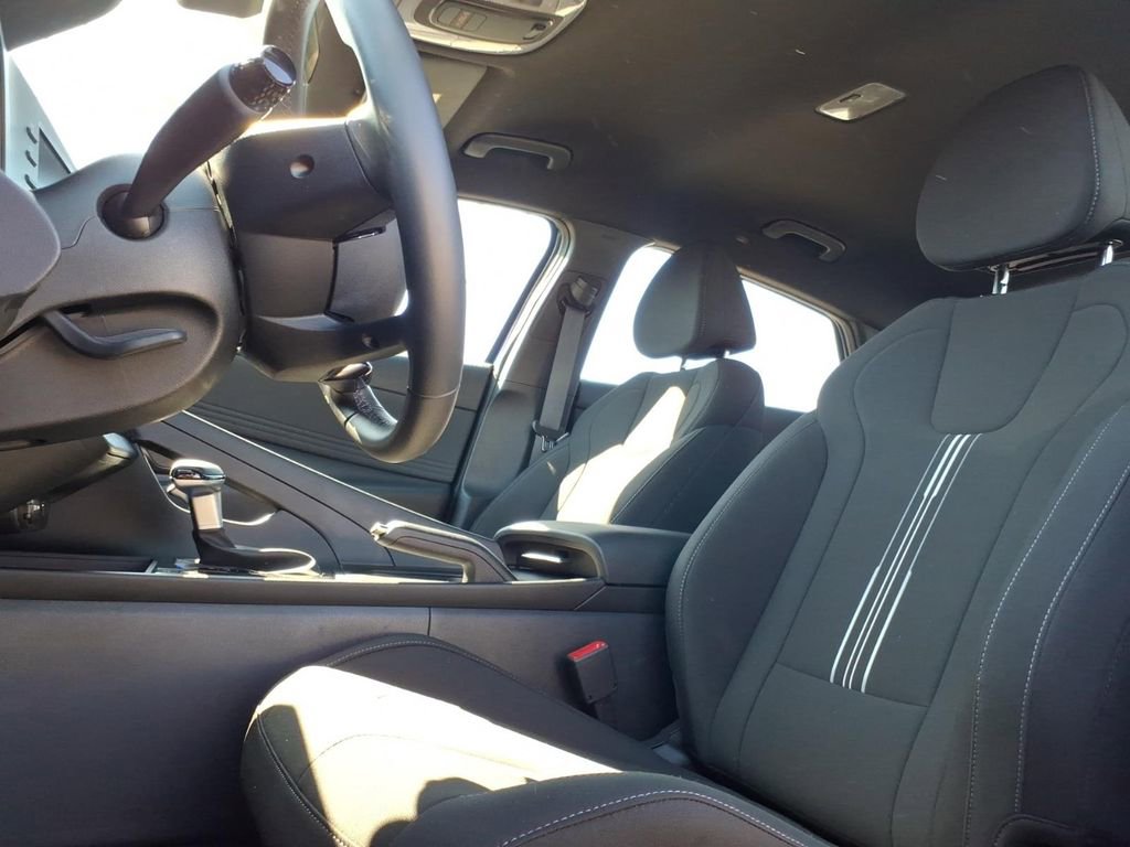 New 2025 Hyundai Elantra Sport image 22
