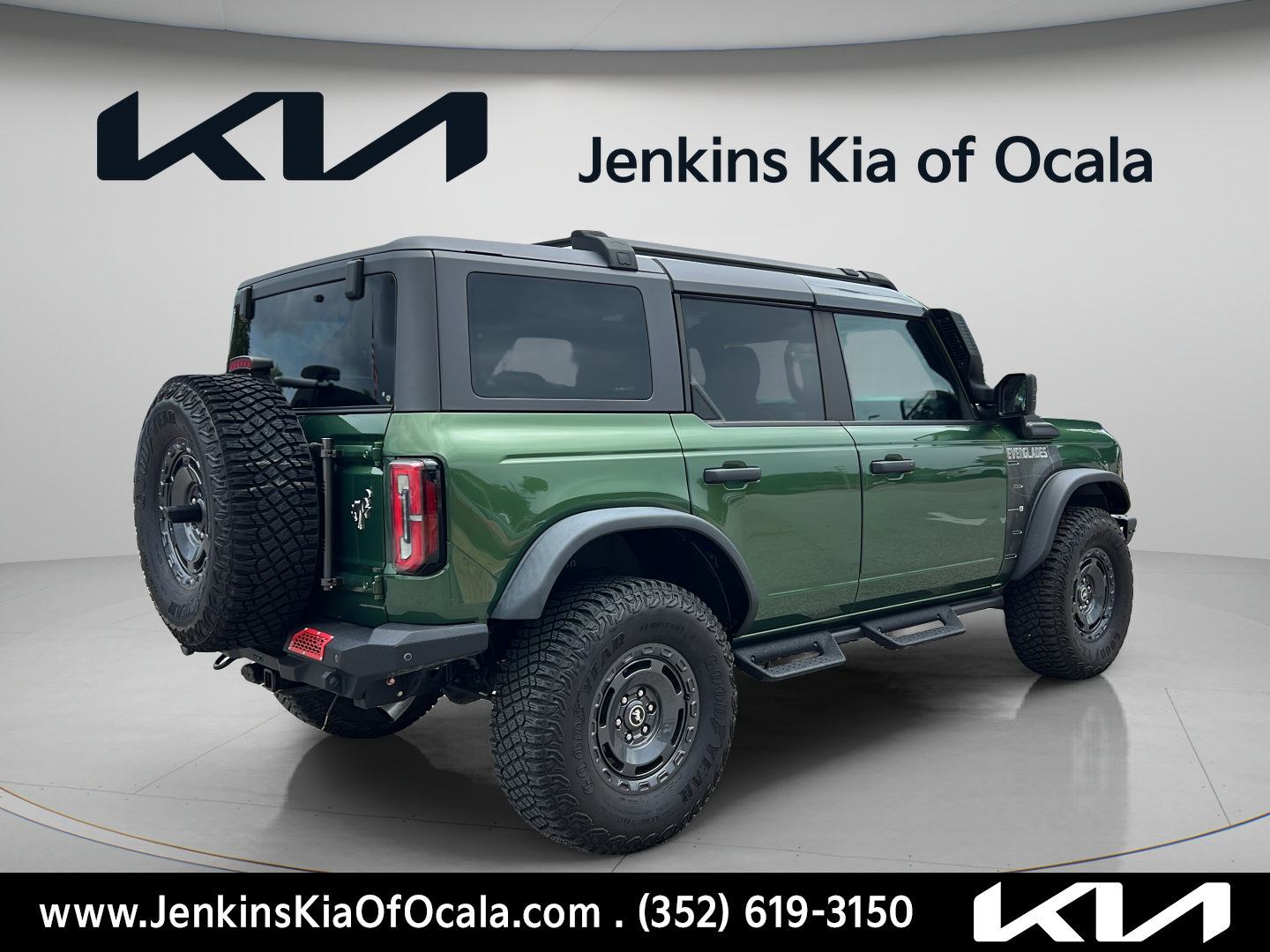 Used 2022 Ford Bronco Everglades AWD/4WD image 3