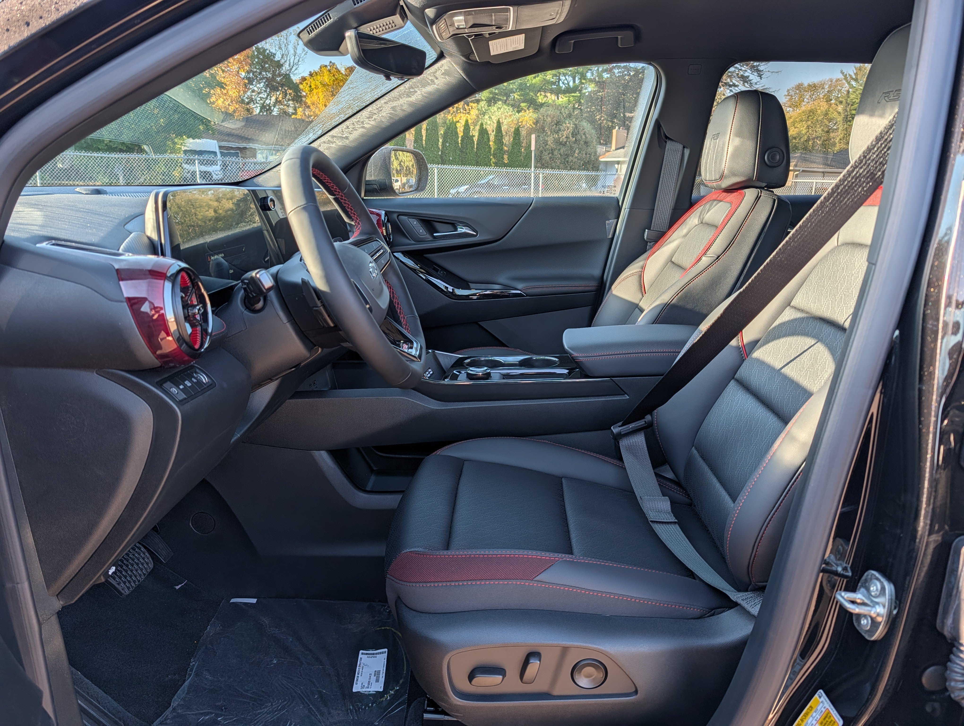 New 2027 Chevrolet Equinox RS w/ Safety and Technology Package AWD/4WD image 8