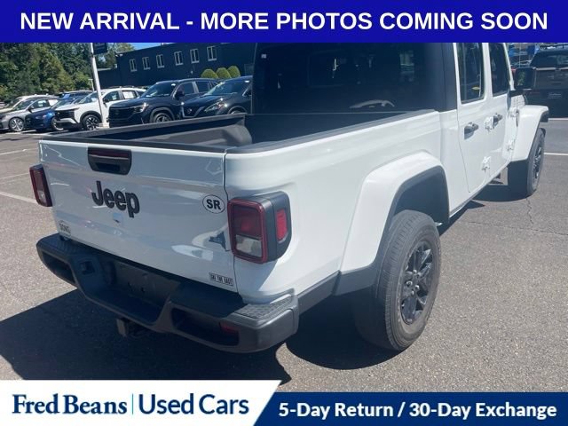 Used 2023 Jeep Gladiator Sport AWD/4WD image 7