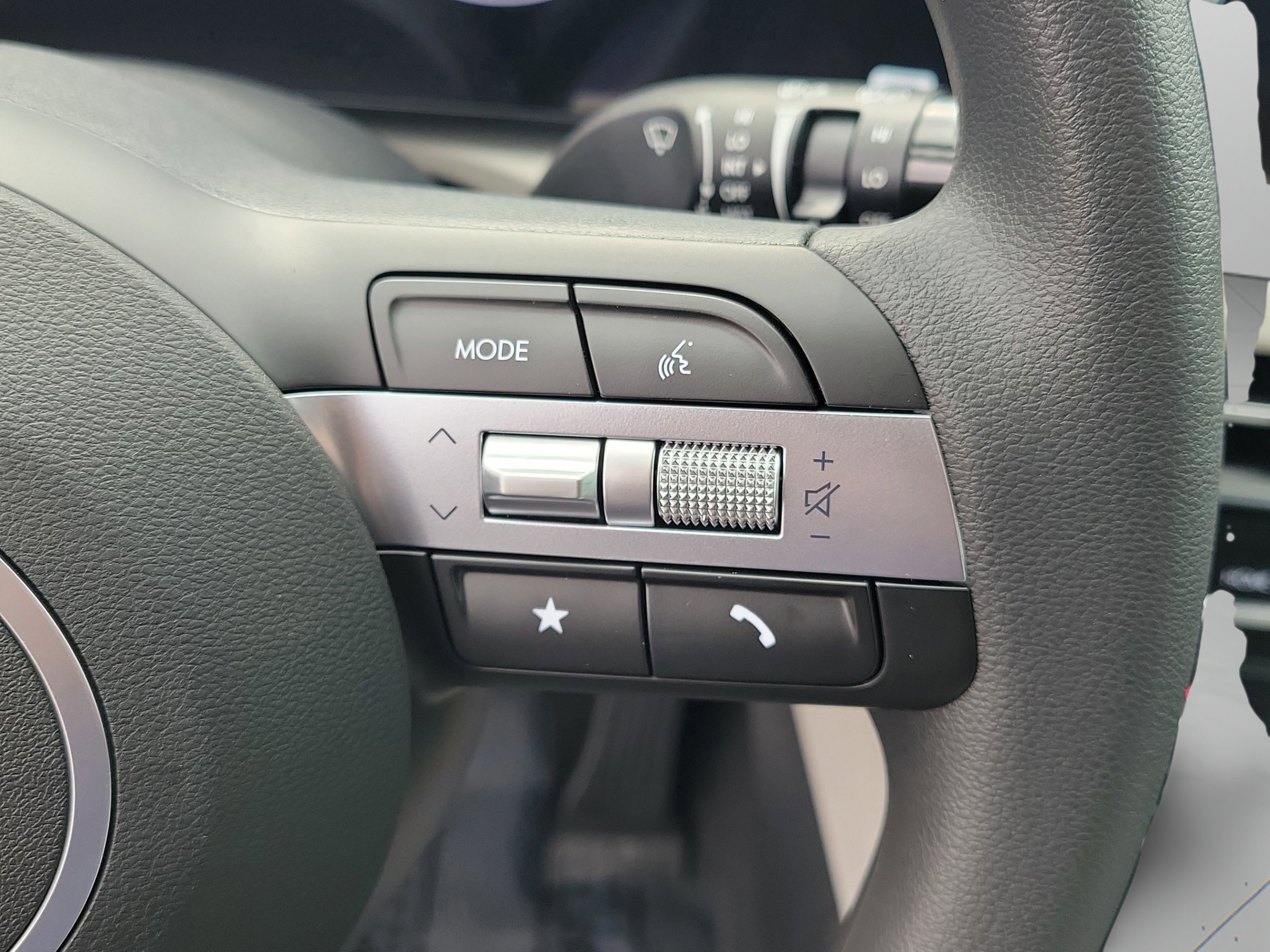 New 2026 Hyundai Tucson SEL FWD image 28