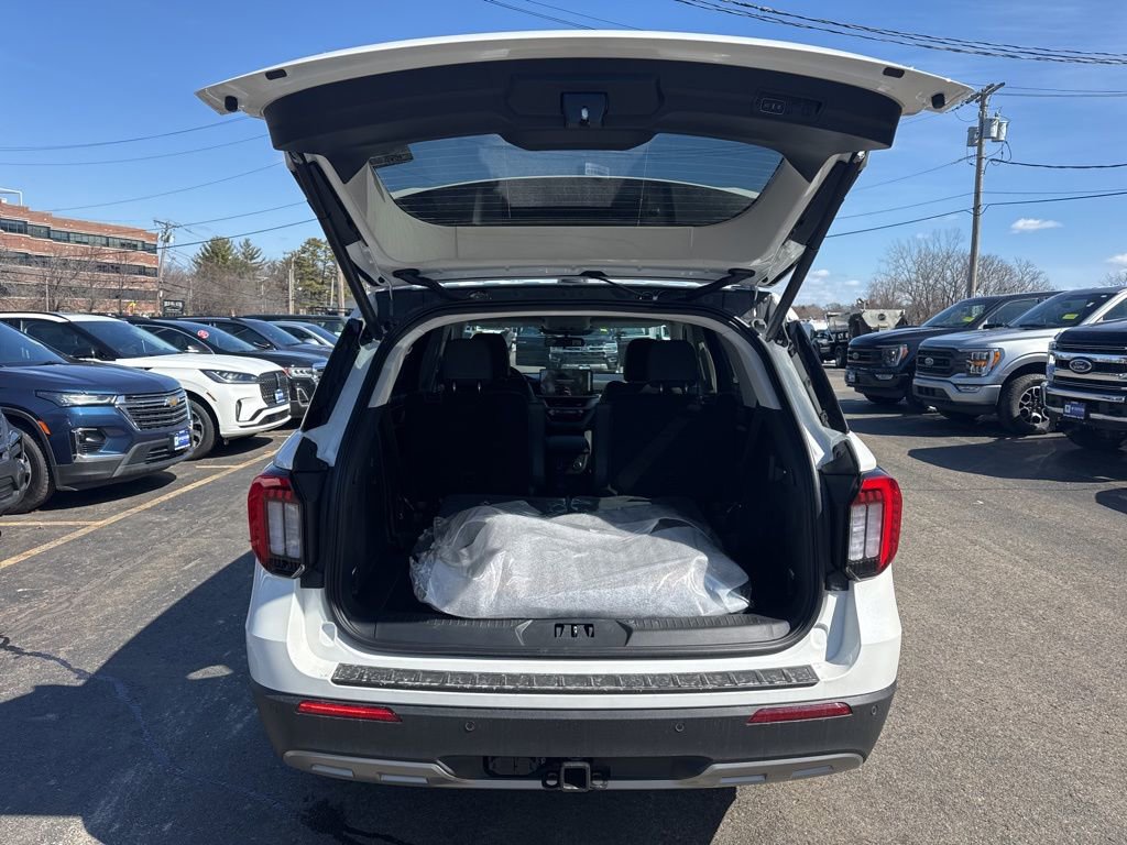 New 2026 Ford Explorer Active w/ Active Comfort Package image 8