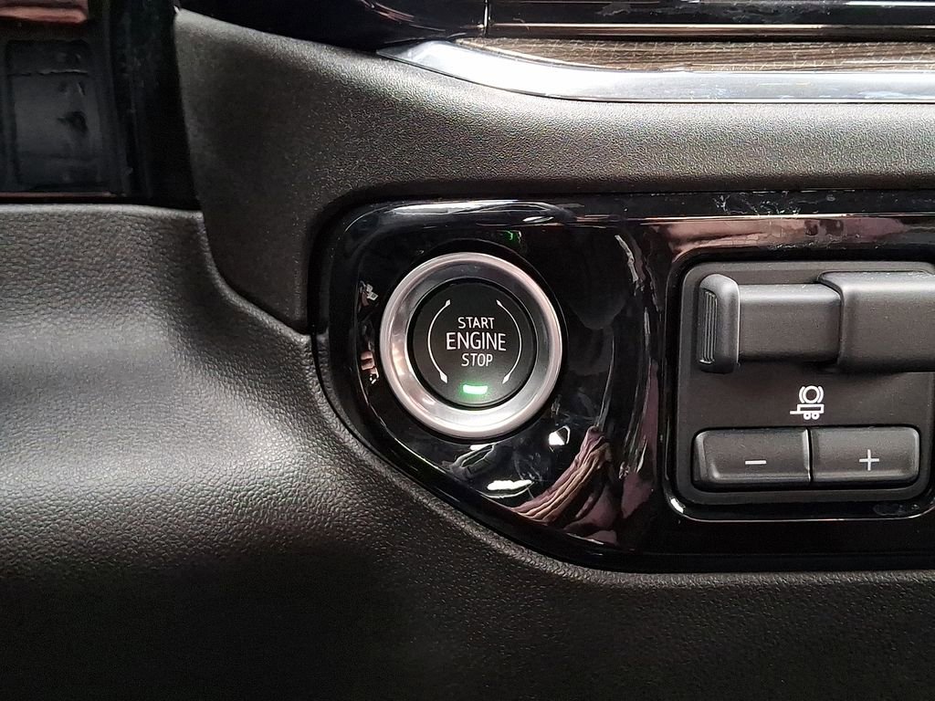 Used 2025 Chevrolet Silverado 1500 LT image 24