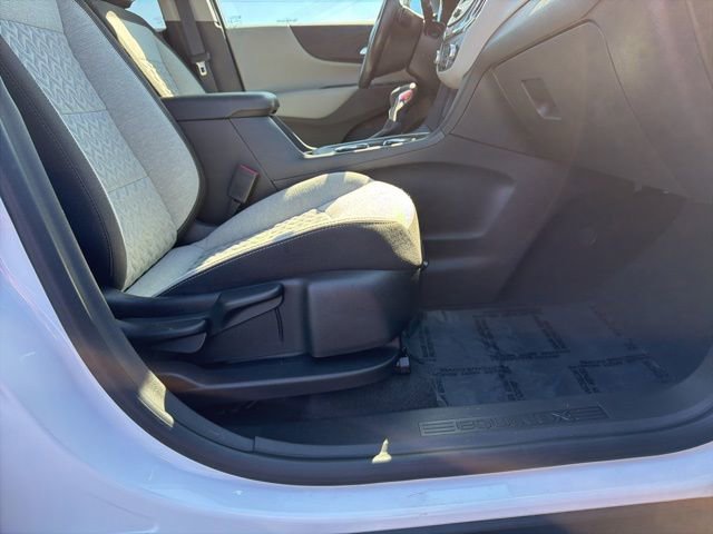 Used 2023 Chevrolet Equinox LT w/ Driver Convenience Package AWD/4WD image 16