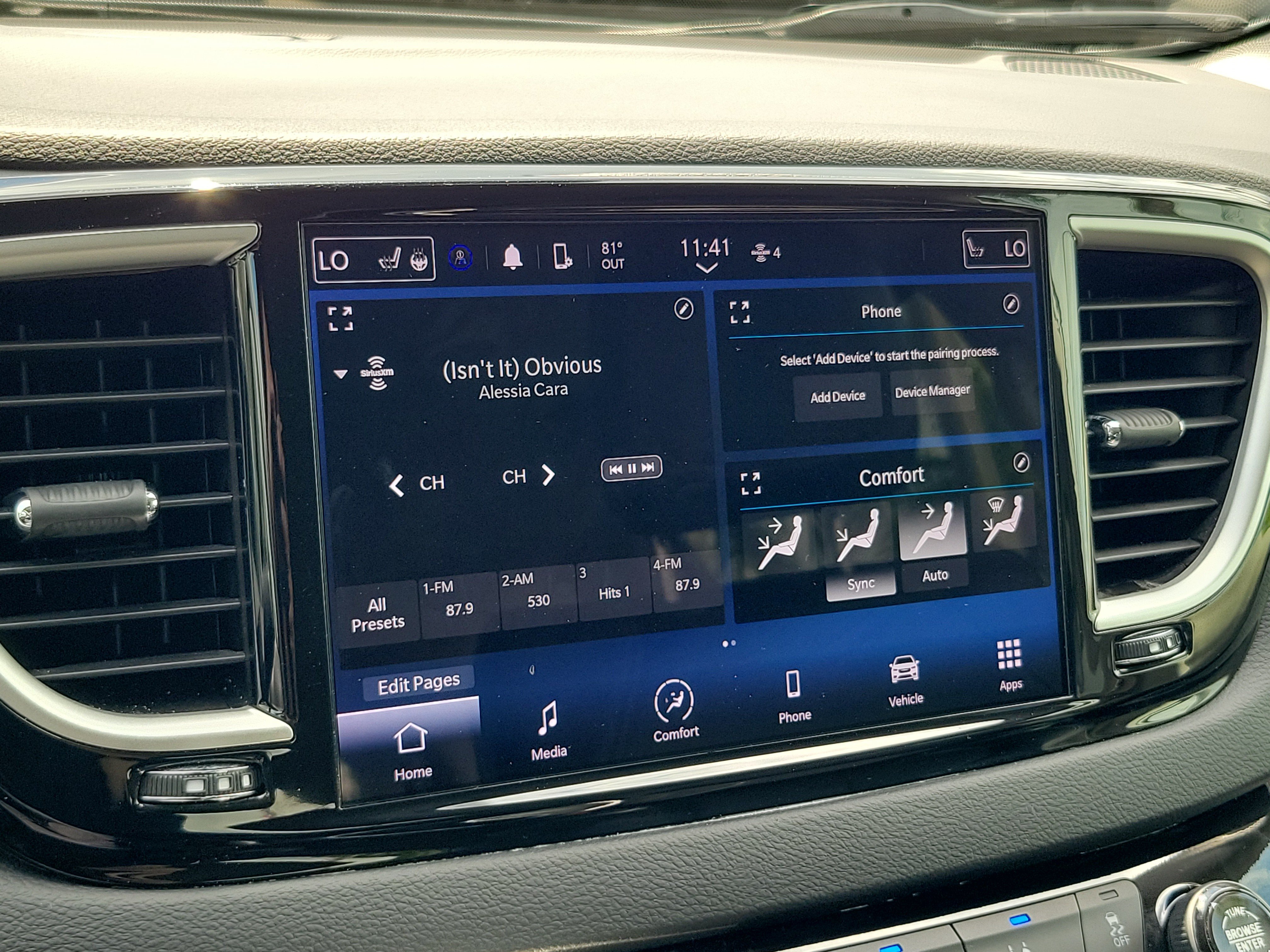 Used 2024 Chrysler Pacifica Touring-L FWD image 22