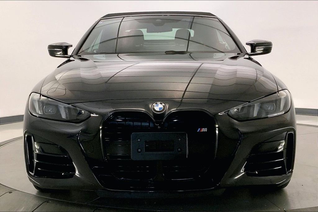 Certified 2025 BMW 440i xDrive Convertible w/ Premium Package image 2