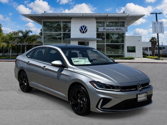 New 2026 Volkswagen Jetta SE FWD image 1