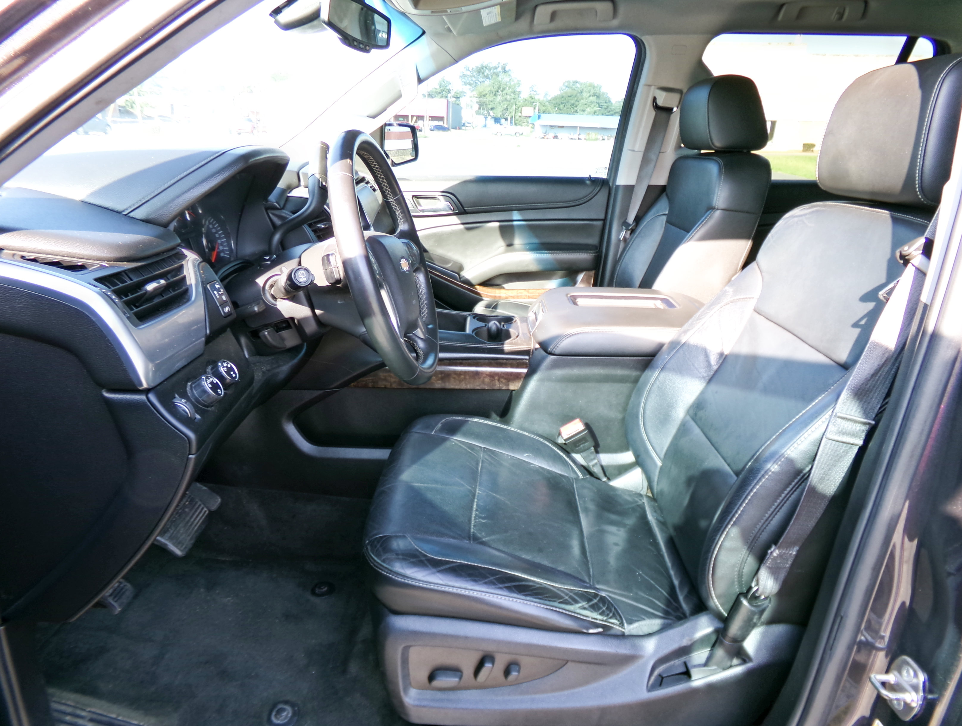 Used 2015 Chevrolet Tahoe LT AWD/4WD image 11