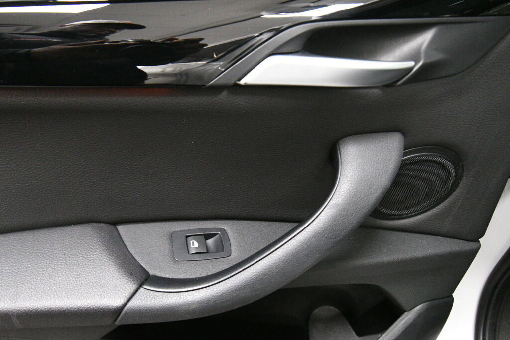 Used 2019 BMW X1 xDrive28i w/ Convenience Package image 23