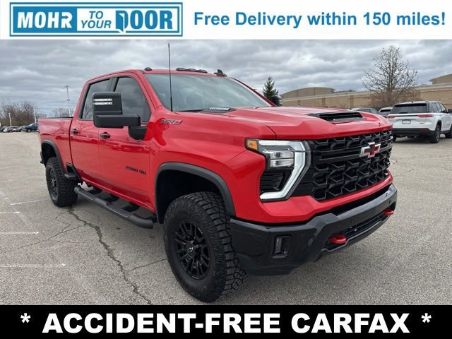 Used 2025 Chevrolet Silverado 2500 ZR2 w/ Technology Package image 3