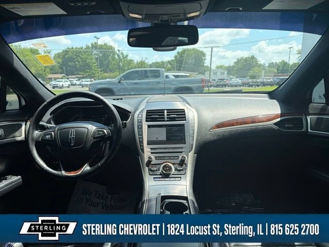 Used 2017 Lincoln MKZ Reserve w/ Technology Package AWD/4WD image 9