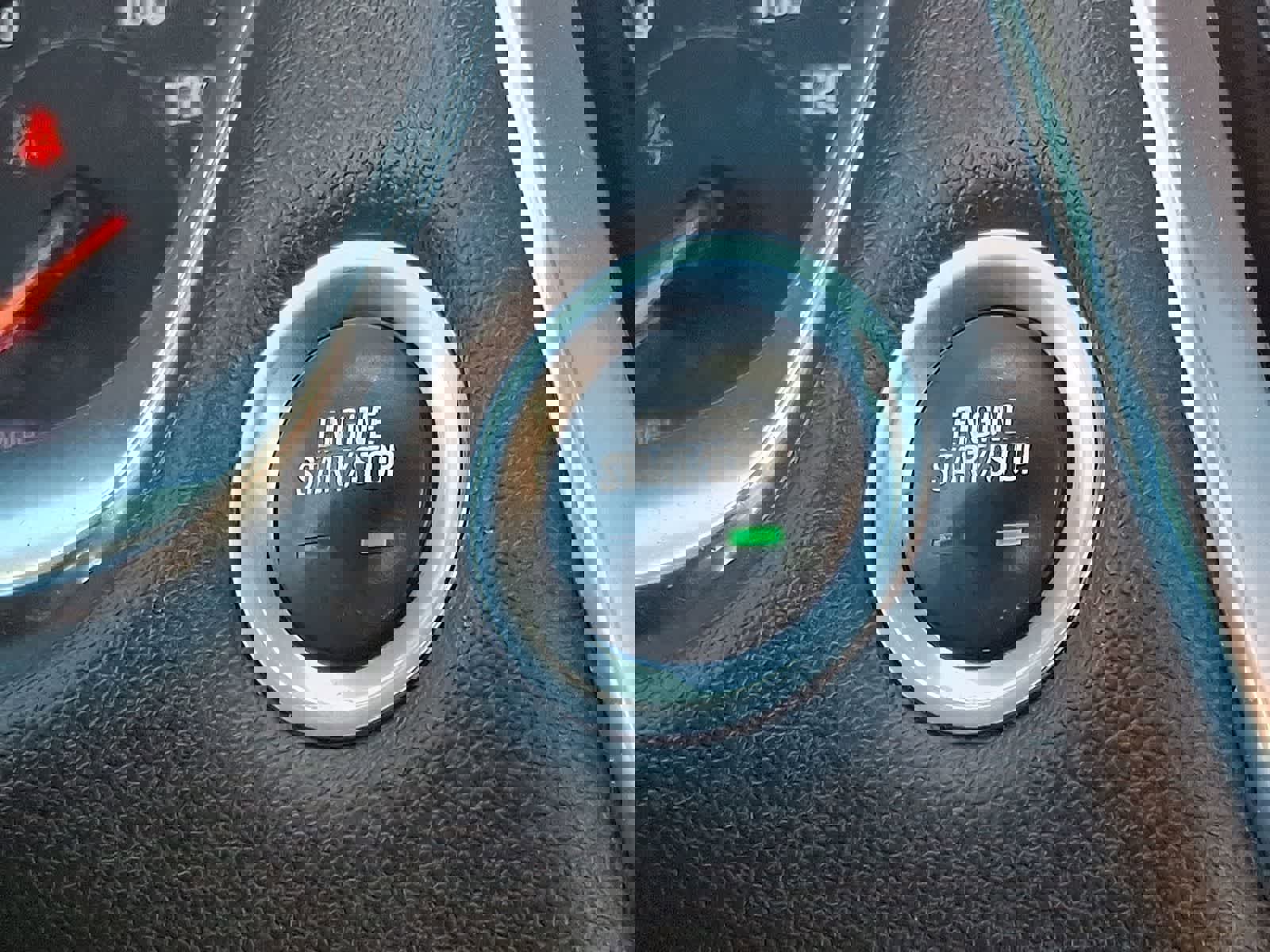 Used 2023 Chevrolet Traverse RS image 23