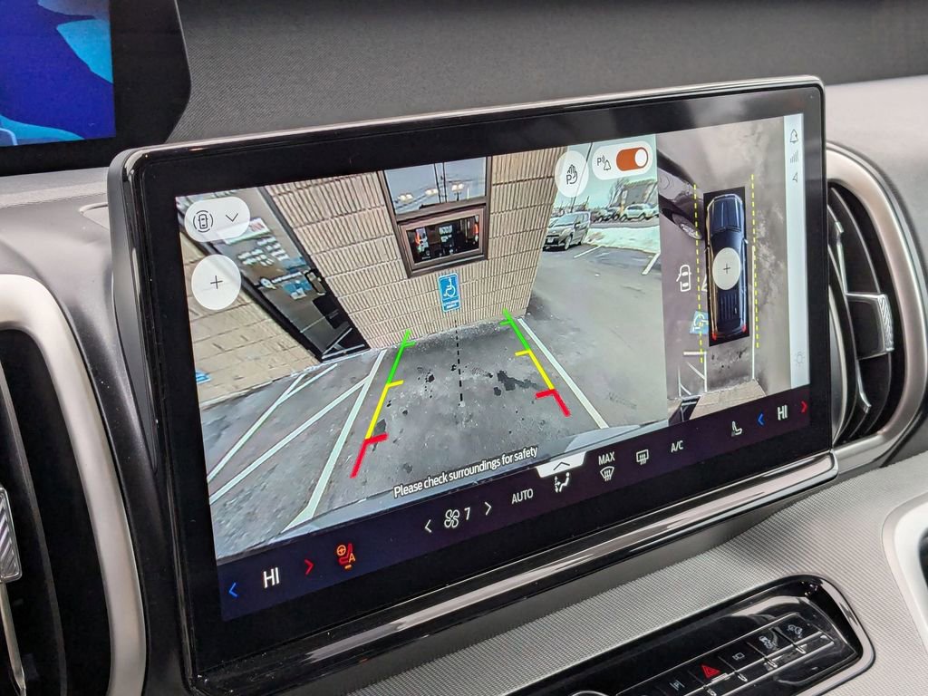 Used 2025 Ford Expedition Max Active image 24