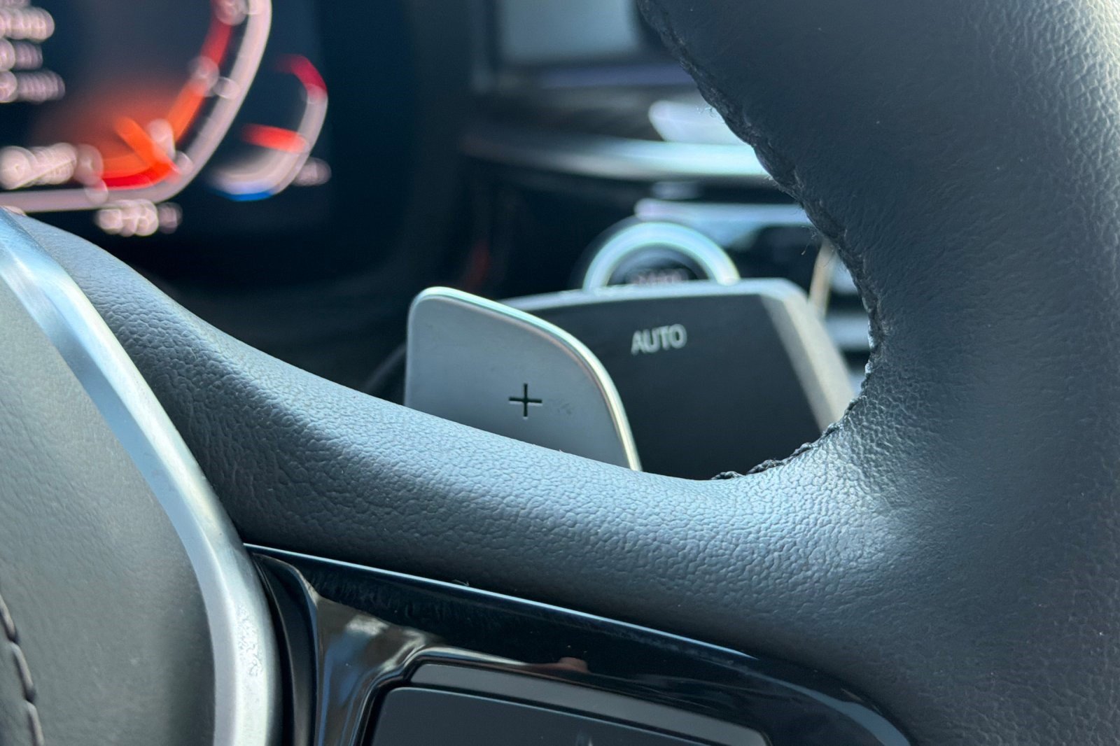 Used 2023 BMW 530i w/ Premium Package image 34