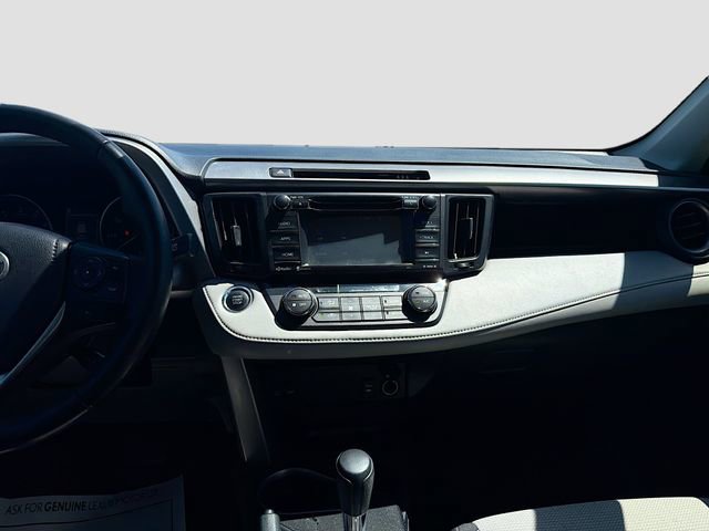 Used 2018 Toyota RAV4 XLE image 19