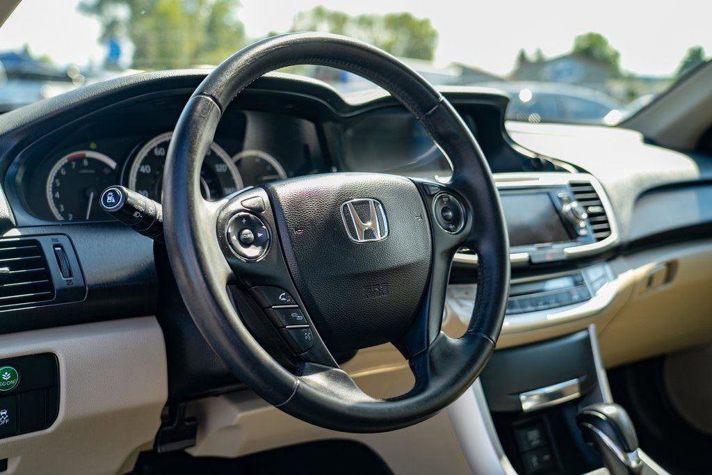 Used 2015 Honda Accord EX-L image 15