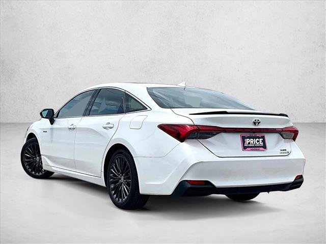 Used 2020 Toyota Avalon XSE image 13