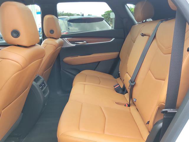 Certified 2023 Cadillac XT5 Premium Luxury FWD image 6