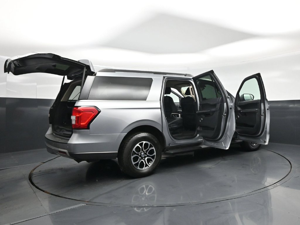 Used 2024 Ford Expedition Max XLT AWD/4WD image 5
