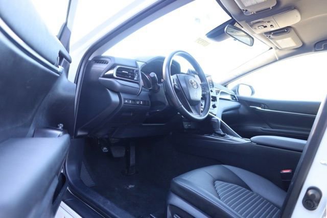 Used 2024 Toyota Camry SE image 14