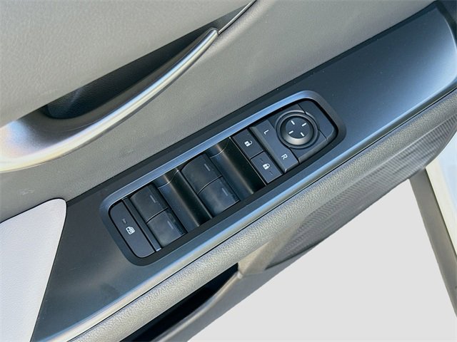 Used 2025 Lexus UX 300h FWD image 23