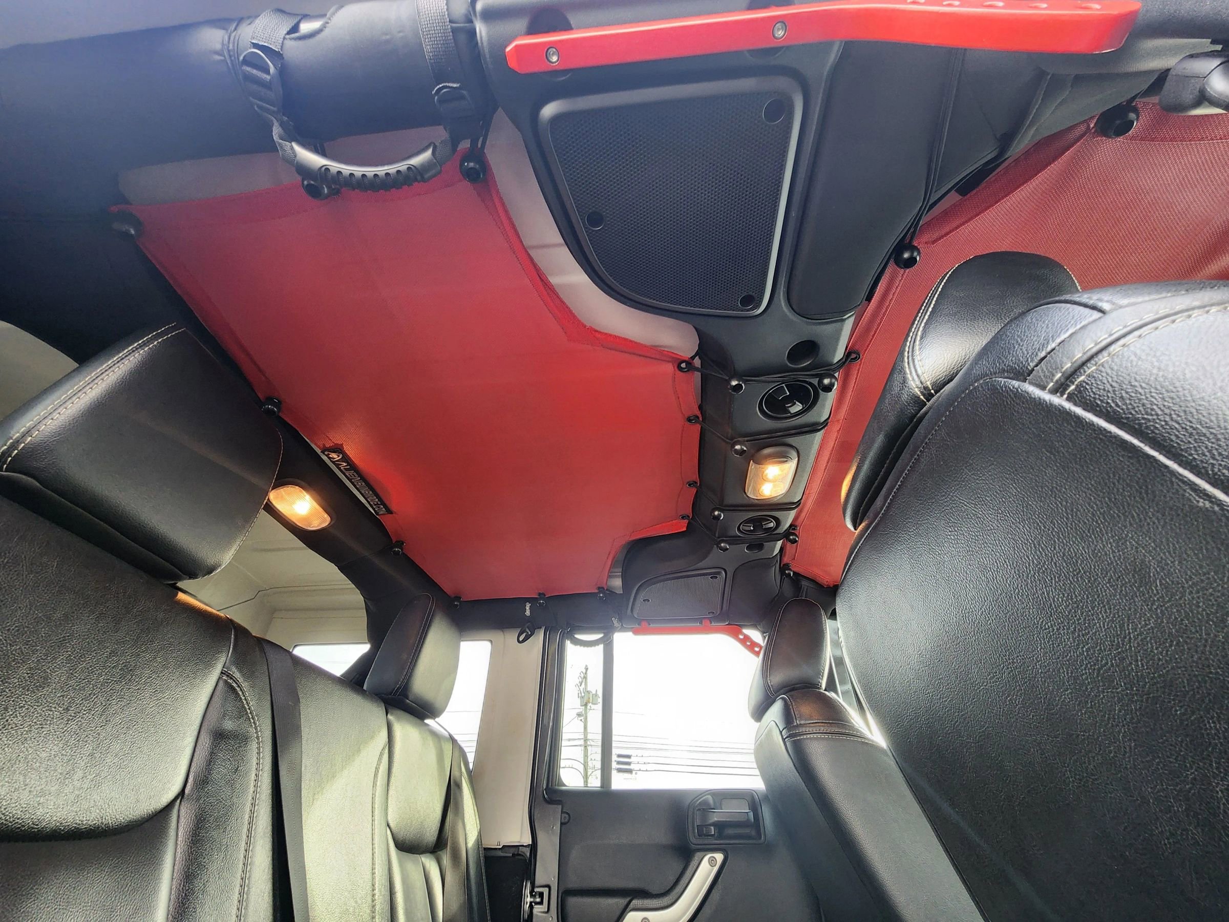 Used 2016 Jeep Wrangler Unlimited Rubicon image 50