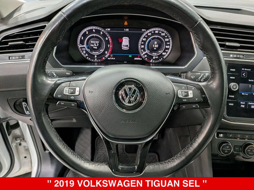 Used 2019 Volkswagen Tiguan SEL AWD/4WD image 16