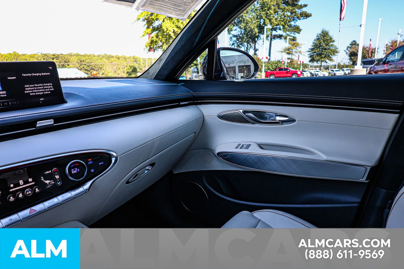 Used 2024 Genesis Electrified GV70 Advanced w/ Prestige Package image 45