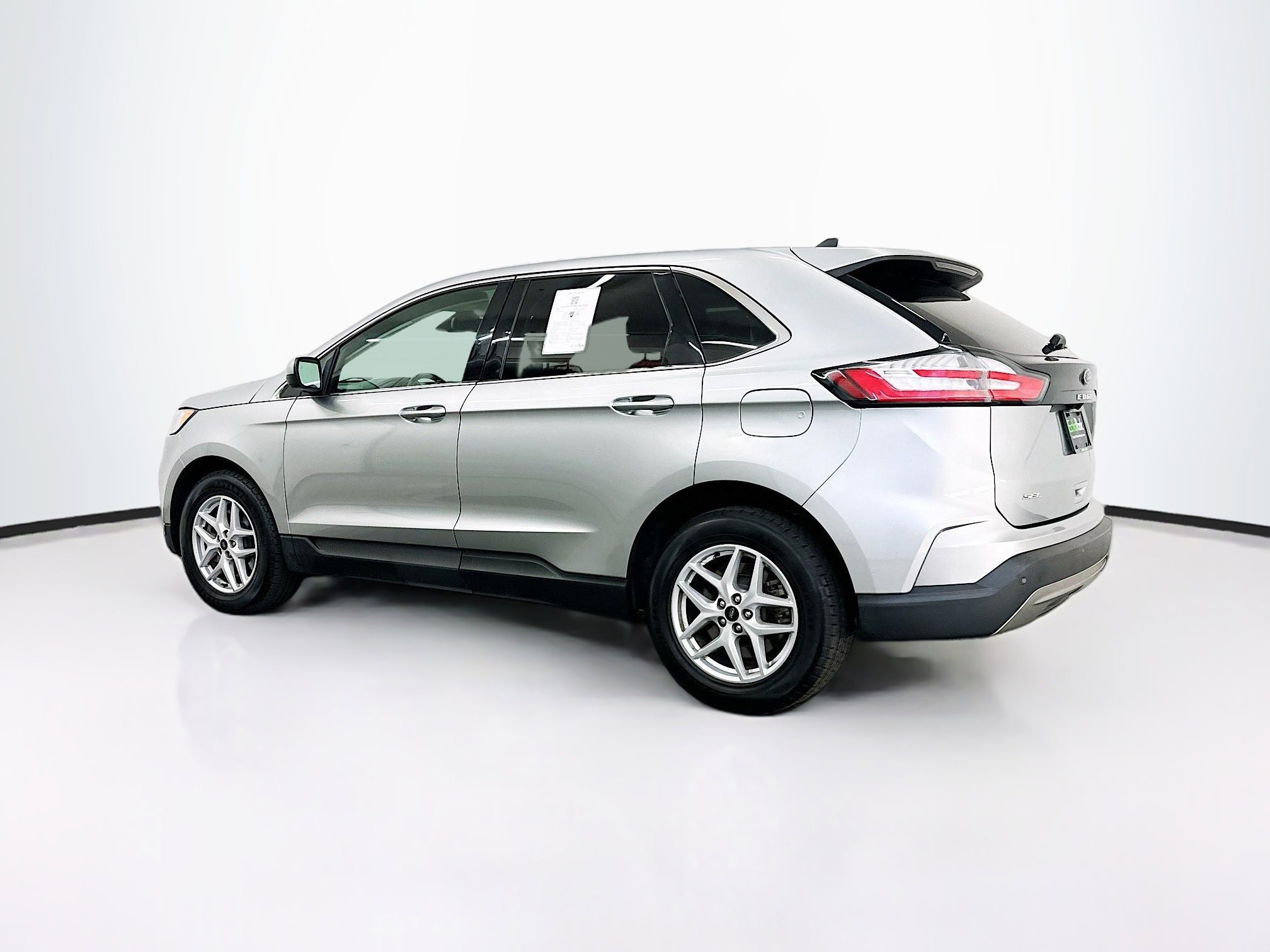 Used 2024 Ford Edge SEL AWD/4WD image 5