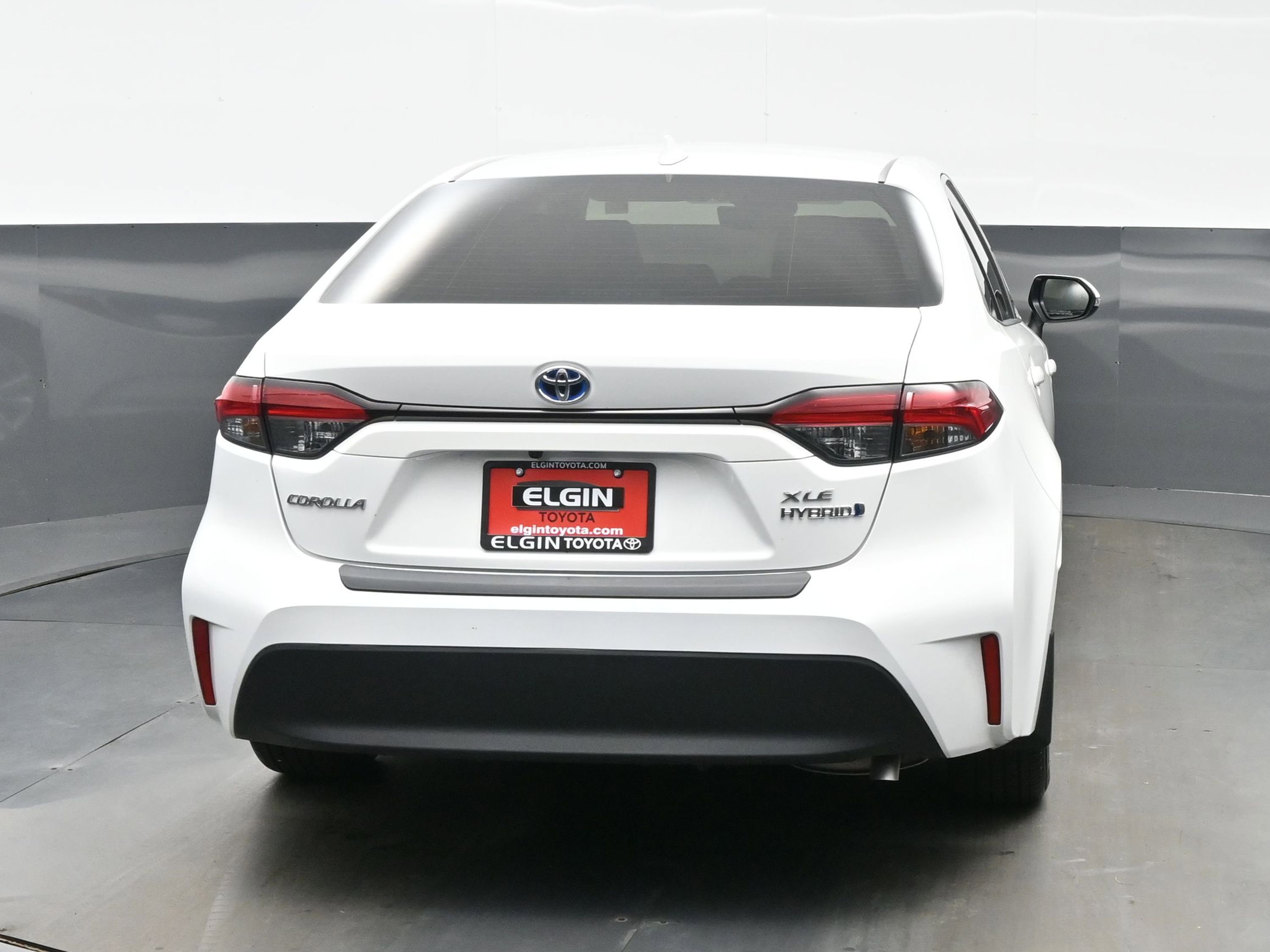 Used 2024 Toyota Corolla XLE FWD image 5