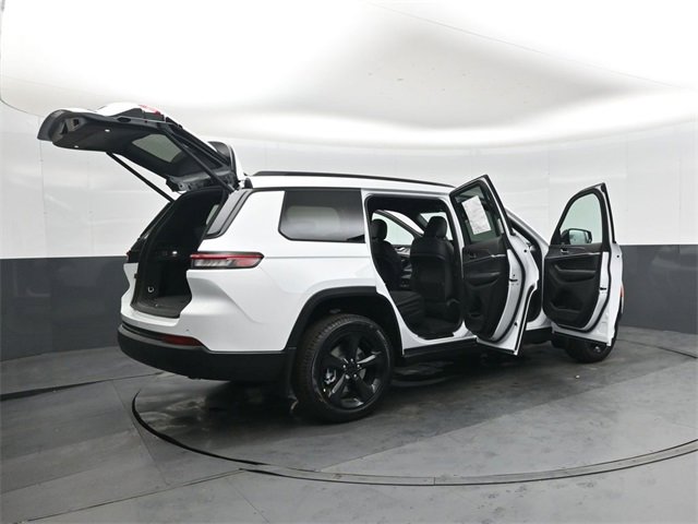 New 2025 Jeep Grand Cherokee L Limited w/ Black Appearance Package image 49
