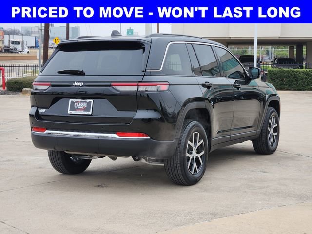 Used 2025 Jeep Grand Cherokee Limited AWD/4WD image 14