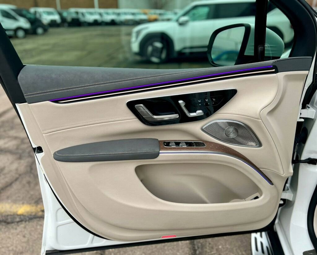 Used 2023 Mercedes-Benz EQS 450+ SUV image 10