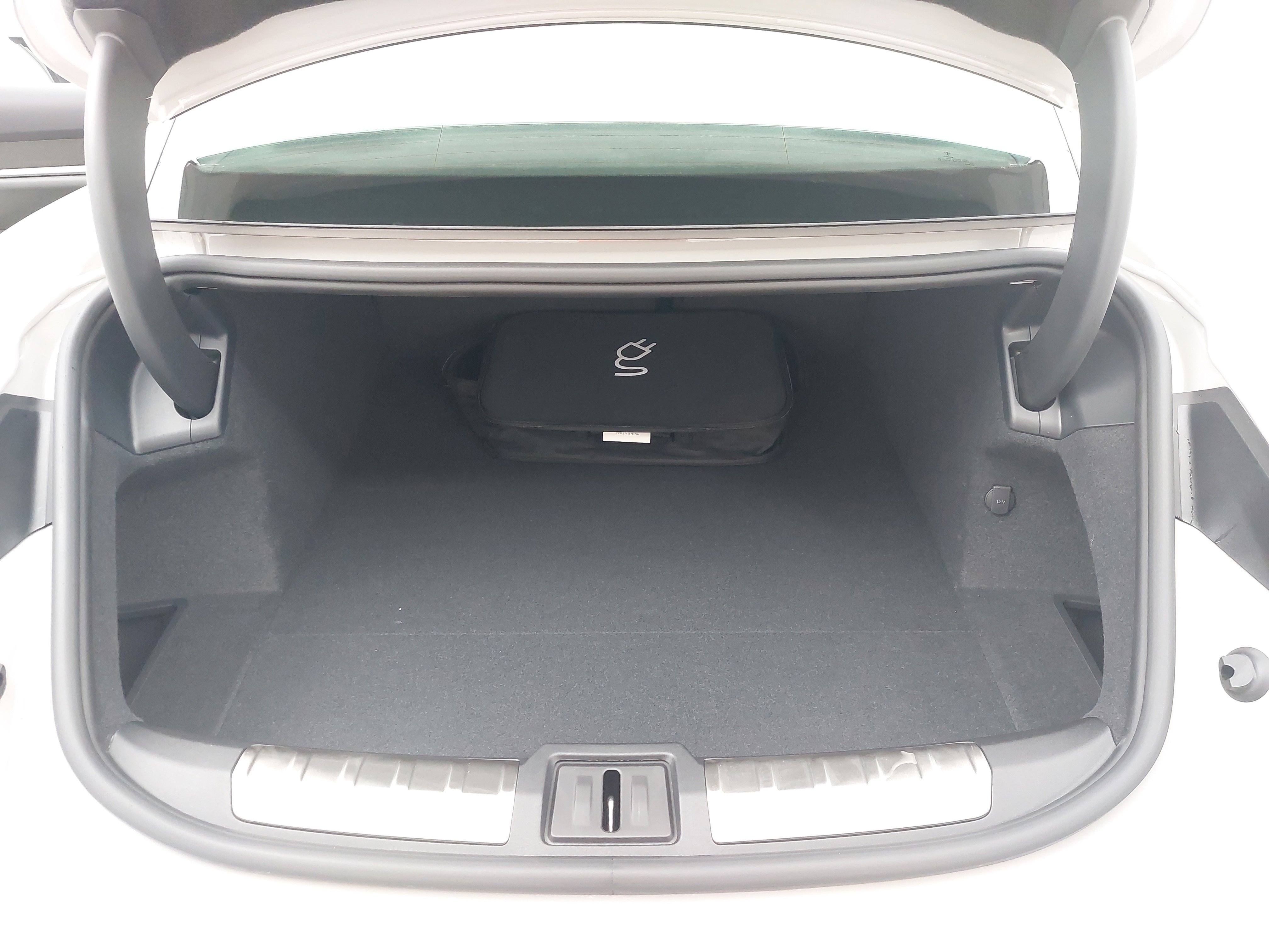 New 2025 Porsche Taycan Turbo S image 14