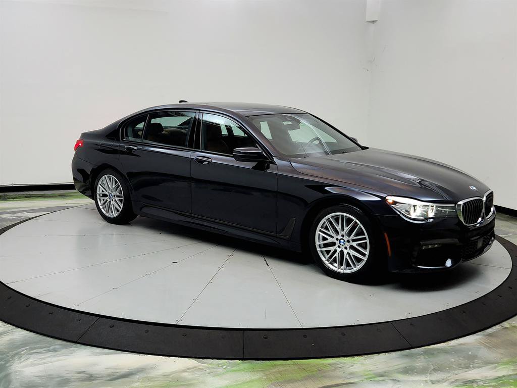 Used 2018 BMW 740i RWD image 3