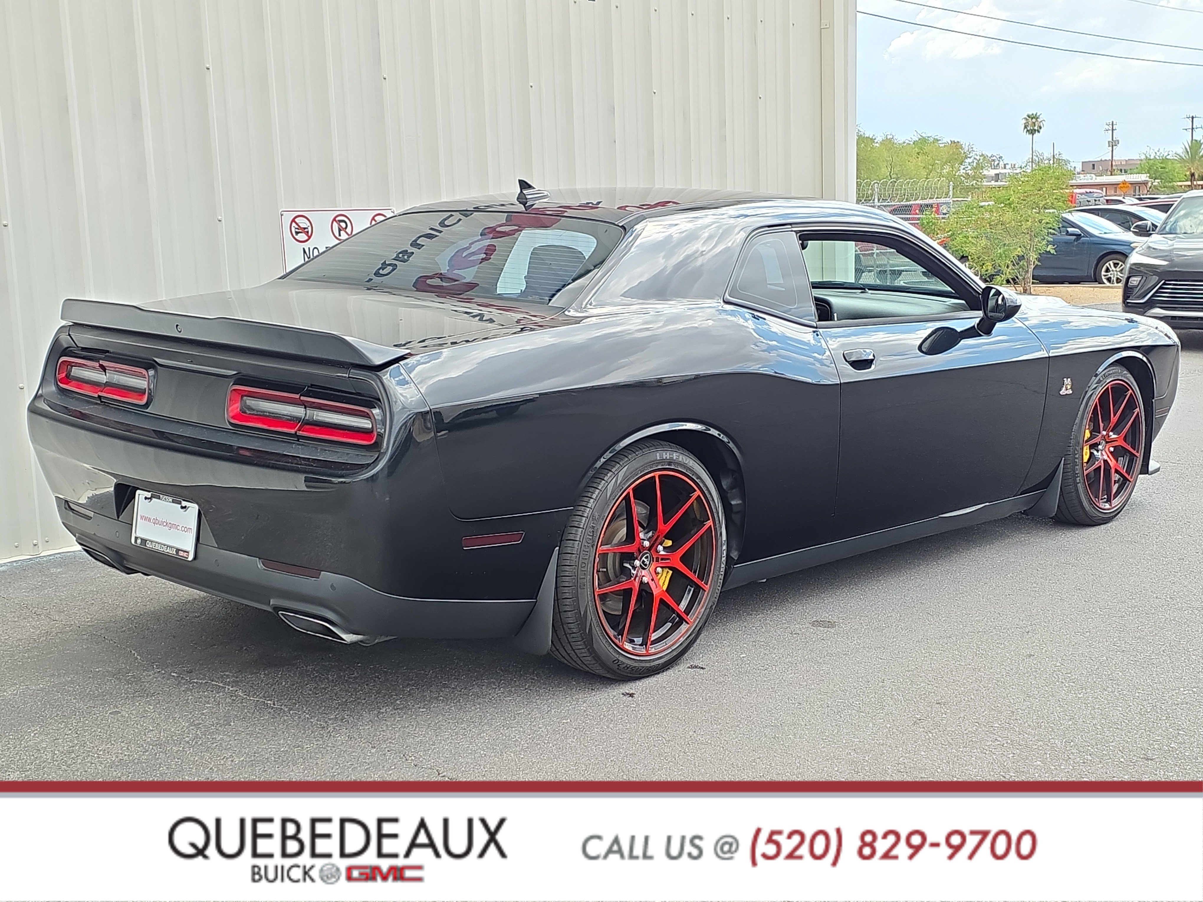 Used 2016 Dodge Challenger R/T Scat Pack w/ Leather Interior Group RWD image 7