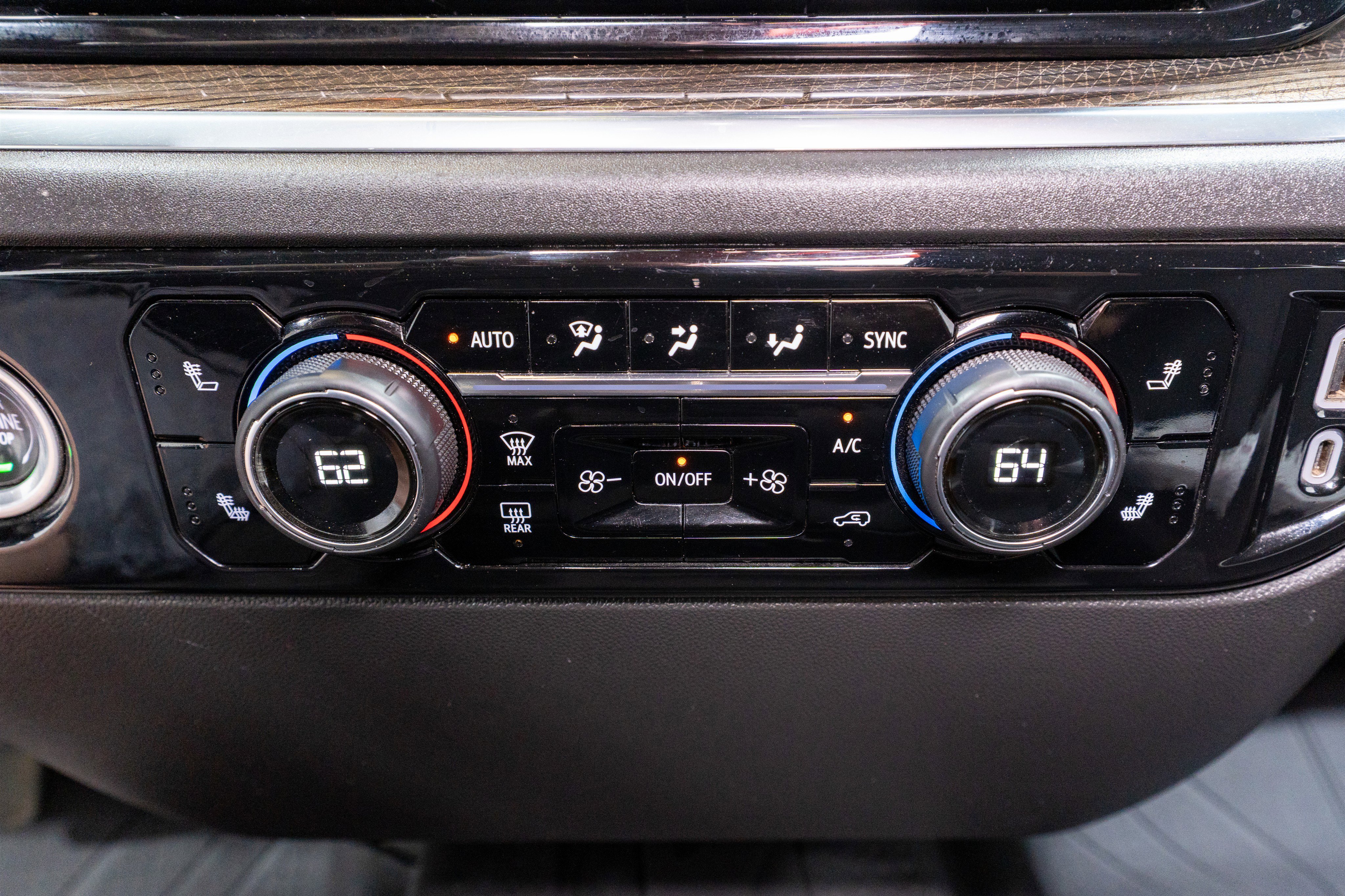 Used 2022 Chevrolet Silverado 1500 LT w/ Z71 Off-Road Package image 21