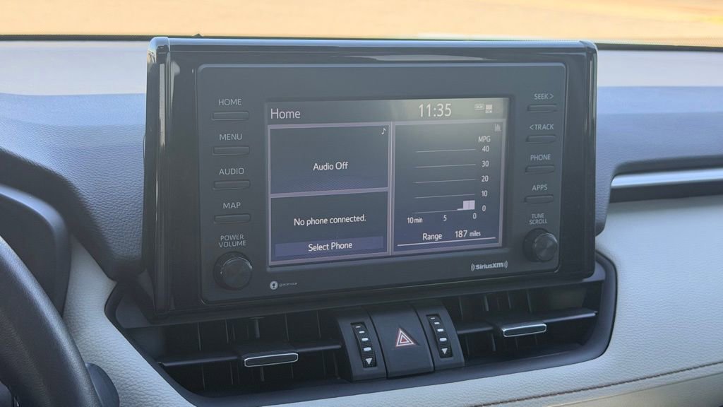 Used 2022 Toyota RAV4 XLE Premium image 22