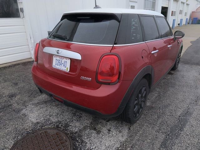 Used 2015 MINI Cooper 4-Door Hardtop image 11