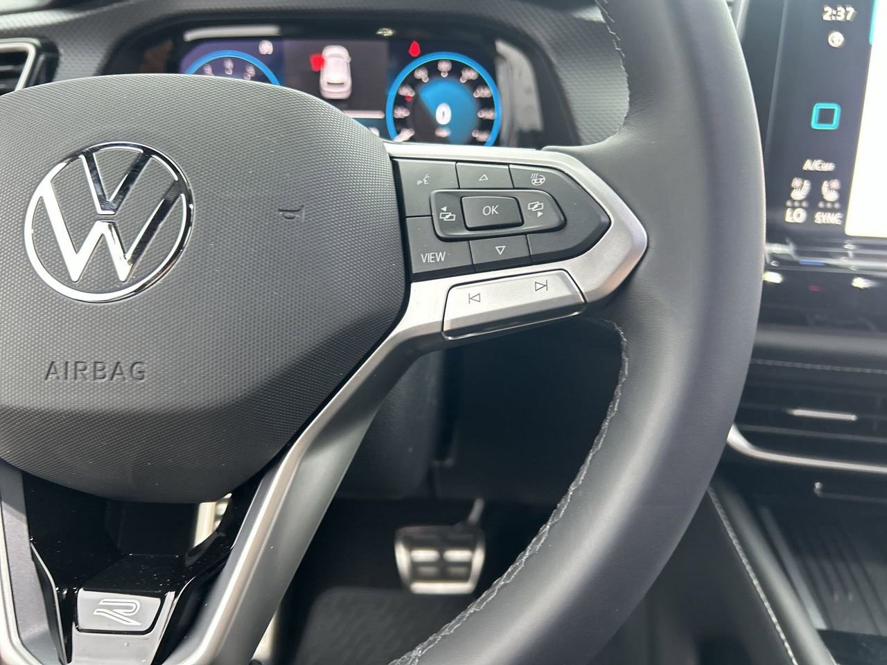 New 2026 Volkswagen Atlas Cross Sport SEL Premium R-Line image 19