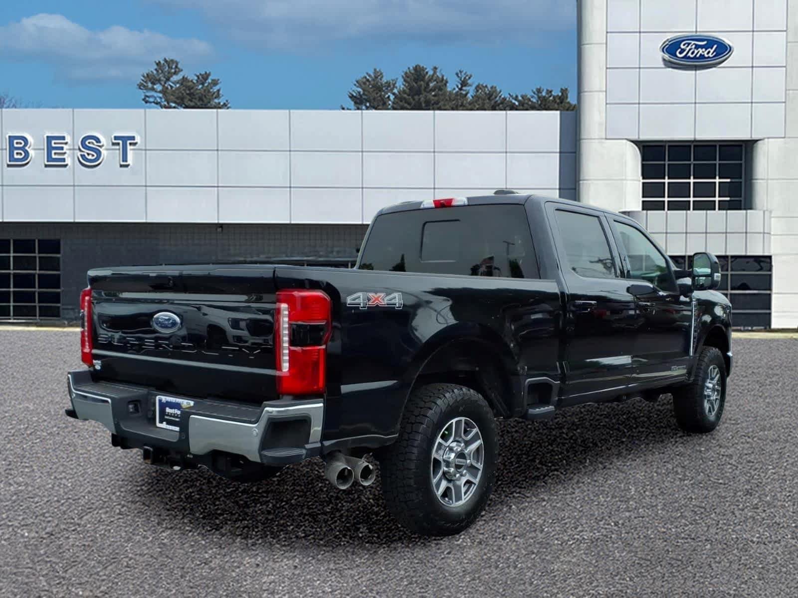 Used 2024 Ford F250 Lariat AWD/4WD image 8