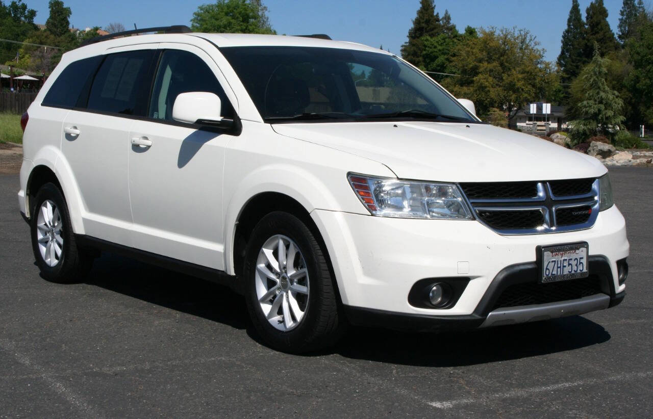 Used 2013 Dodge Journey SXT w/ Flexible Seating Group AWD/4WD image 1
