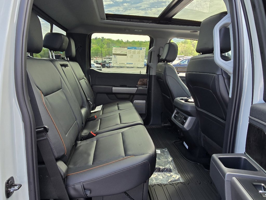 New 2025 Ford F250 Lariat w/ Lariat Ultimate Package image 13
